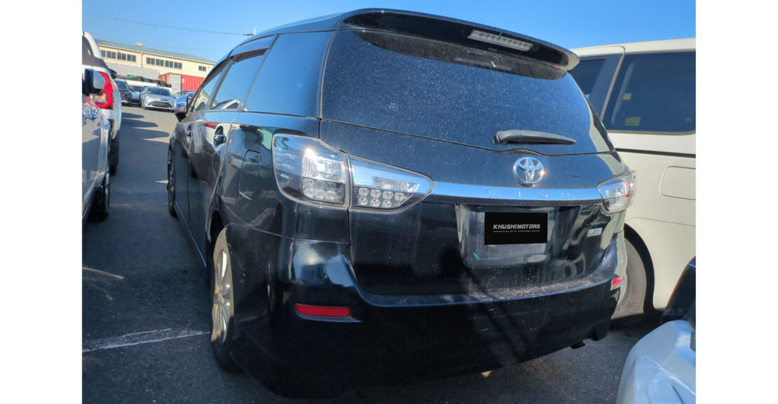 Toyota Wish 2013